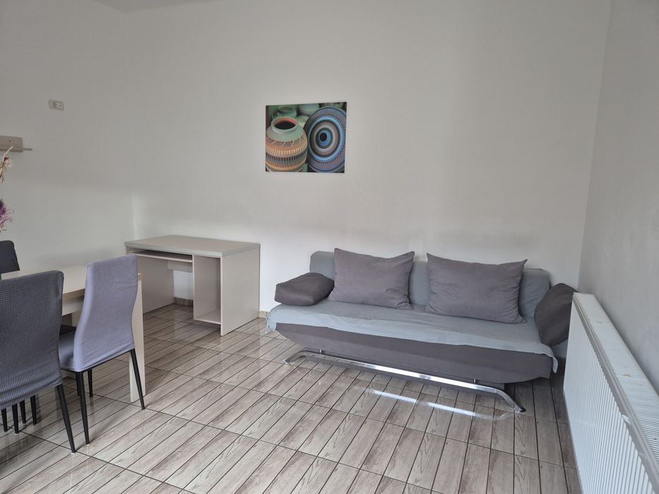 Vând apartament cu 2 camere central