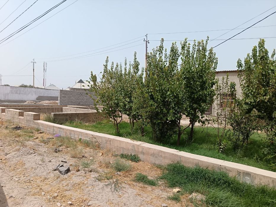 Yer uchastka sotiladi srochna !!!