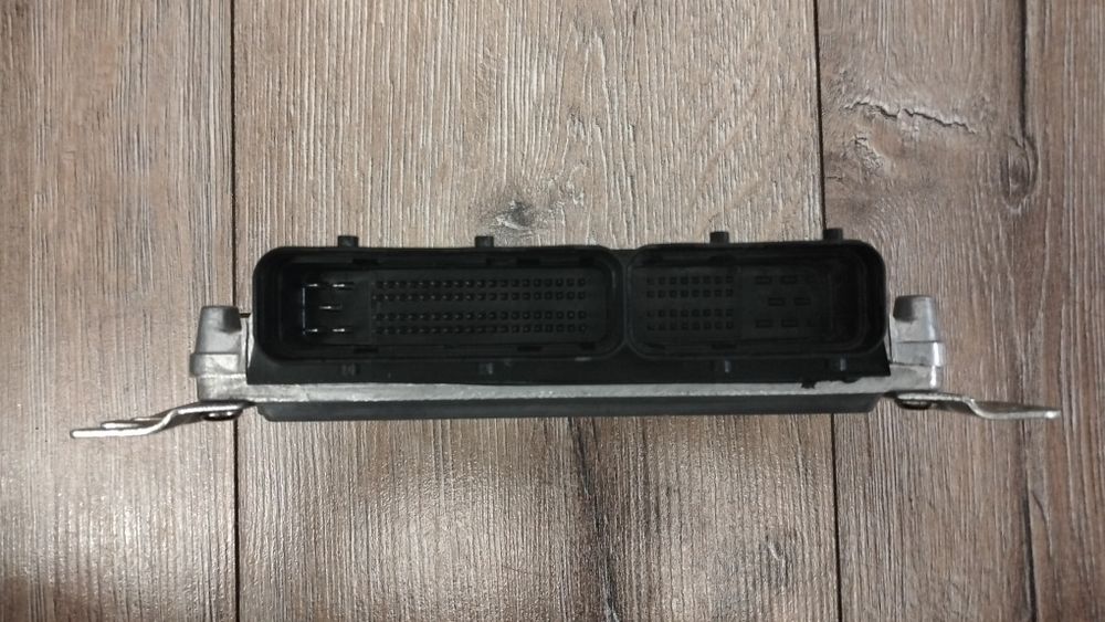 Продам ЭБУ мозг на Уаз 16 клапанный двигатель