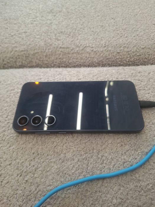 Самсунг а35  256