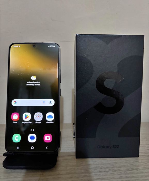 Samsung S22 5G de 256GB impecabil  cu Folie Husă si Încărcător