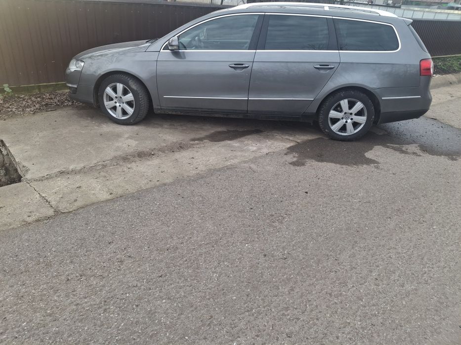 Vînd passat b6 2006 masina se poate vedea în botosani stefanesti