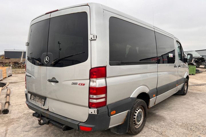 Dezmembrez Mercedes-Benz Sprinter 2 906 [2006 - 2013] Autoutilitara d