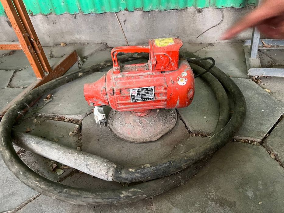 Вибратор по бетону