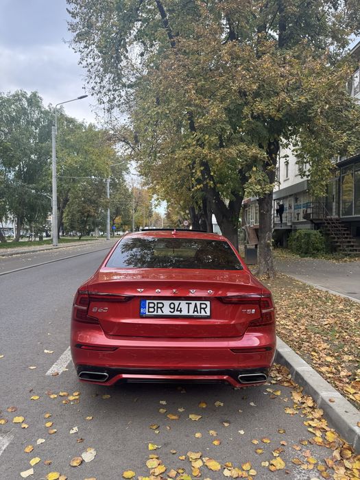 Volvo S60 T5 R DESIGN