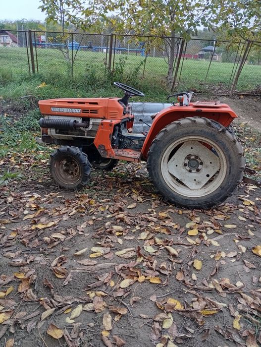 Tractor kubota b1600
