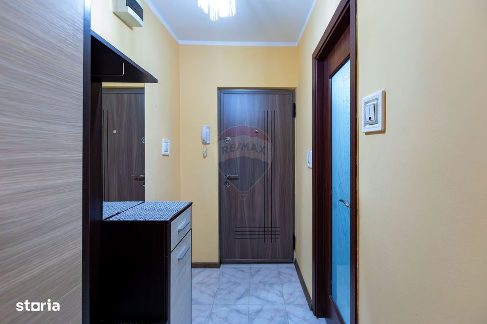 Apartament cu 2 camere semidecomandat, zona Ura, str. Electricienilor