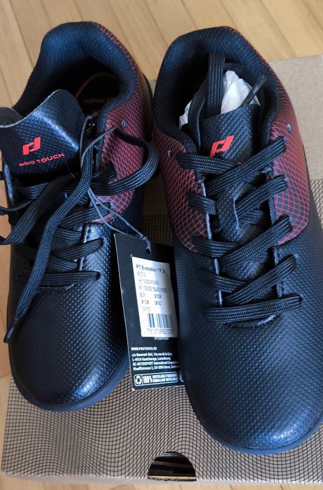 Adidasi Pro Touch fotbal 31