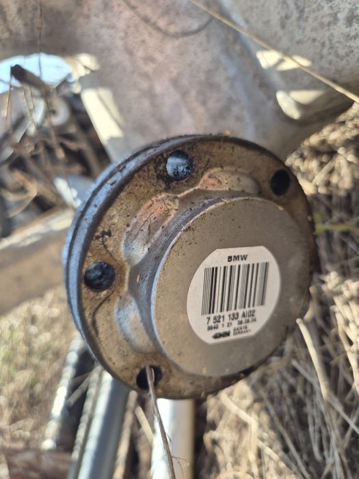 Задни полуоски БМВ Е63 4.5 бензин