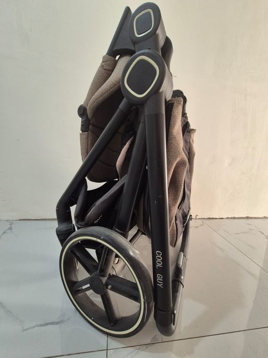 Продам детскую коляску