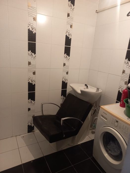 Продаётся салон красоты действующий