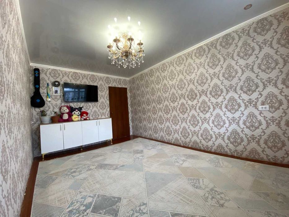 Продам 2х,  6 мкр, на против ТД Самрук