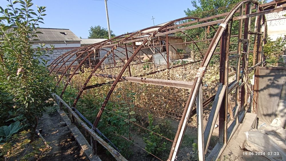 Теплица сотилади