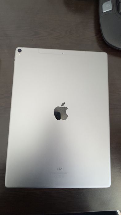 Apple iPad Pro 12.9 inch, 256GB, Wi-Fi + Cellular