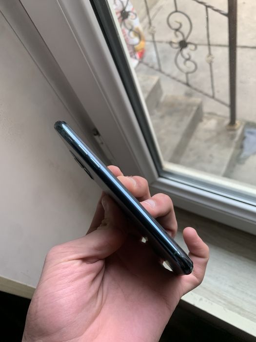 iPhone 11 Pro 64Gb bez dok