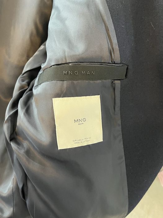 Чисто ново мъжко палто Mango XL