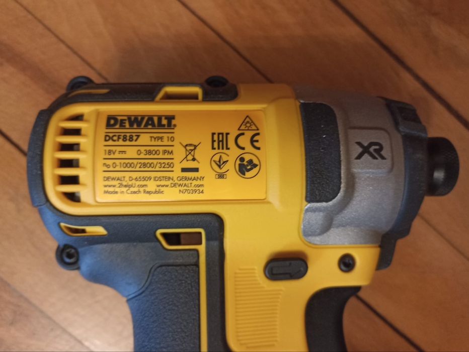 DCF887, nou, original-DeWALT.