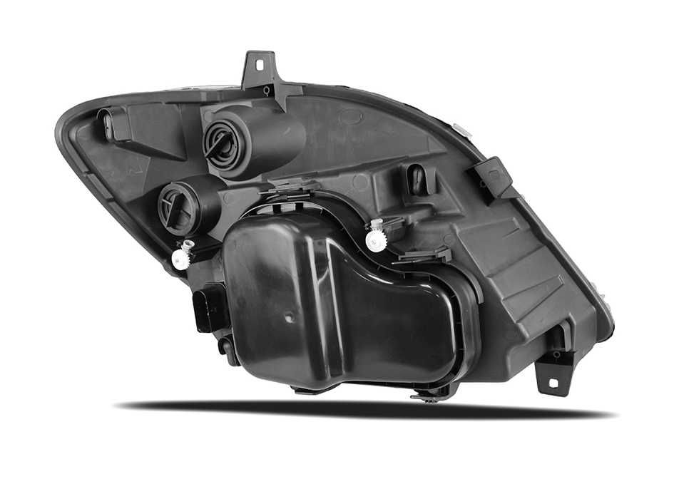 Фарове Фар за Мерцедес Спринтер / Mercedes Sprinter W906 2006 - 2014