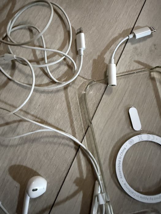 Cablu husa si casti iphone