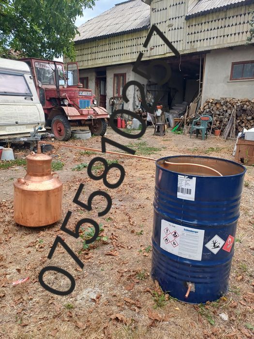 Vând cazane de făcut tuica