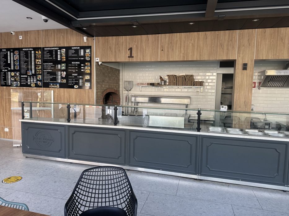 Vitrina linie cald si rece 14 metri lungime