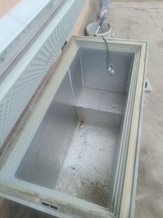 Морзильник в хорошем состояние