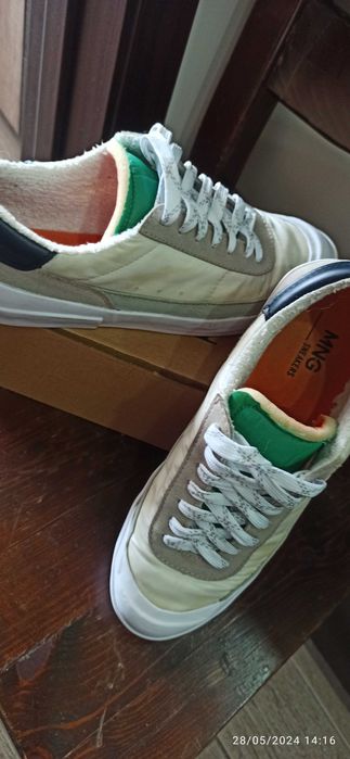 Дамски спортни сникърси
"MANGO"