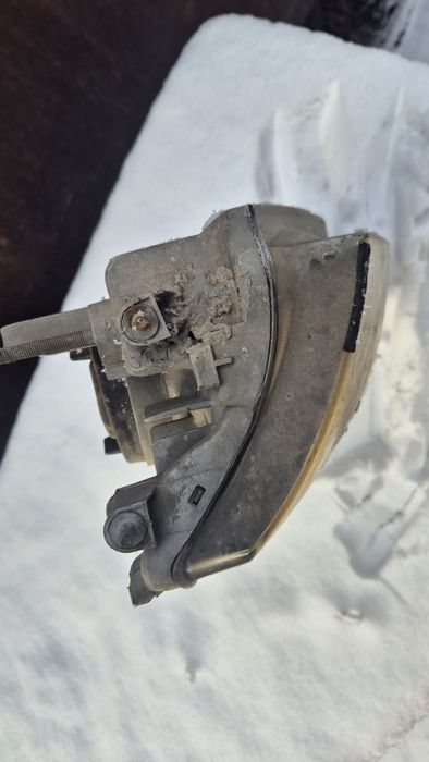 Фара передняя левая toyota windom 20