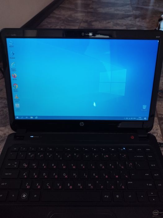 HP Envy 4 перфектен, надежден, стилен, тънък, много лек, нов ССД 150 л