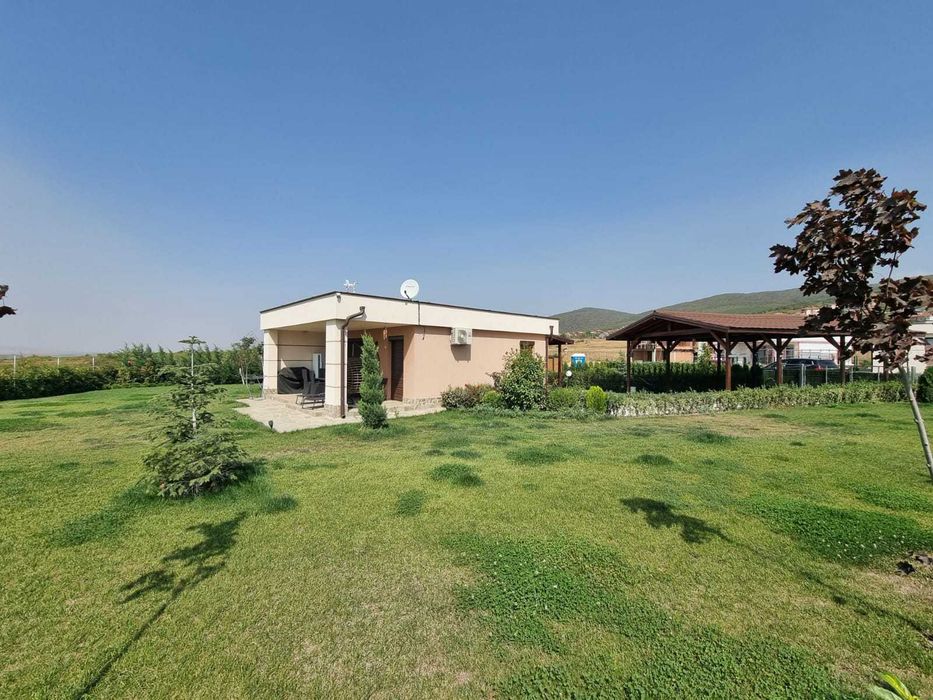 Продава се Къща в с. Кошарица, Област Бургас - 131 кв.м за 1222 €/кв.м - Снимка #2