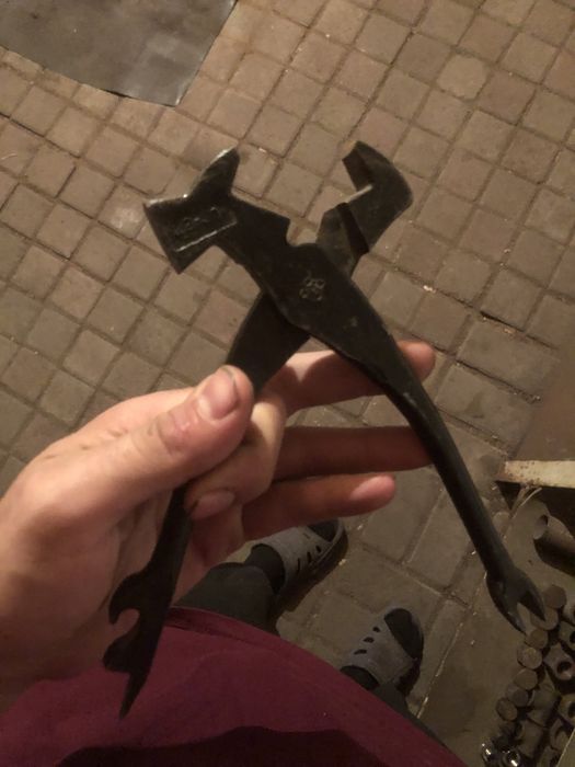 Продам молоток сапожника