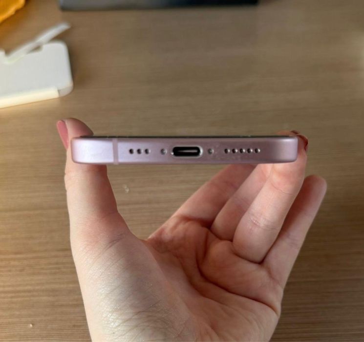 Iphone 15 roz 128GB