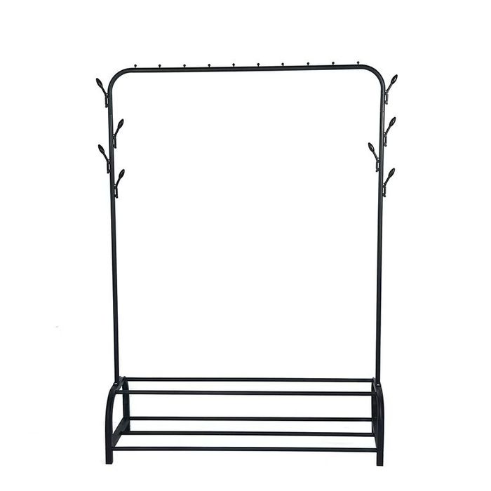 Gardirob kiyim ilish uchun.