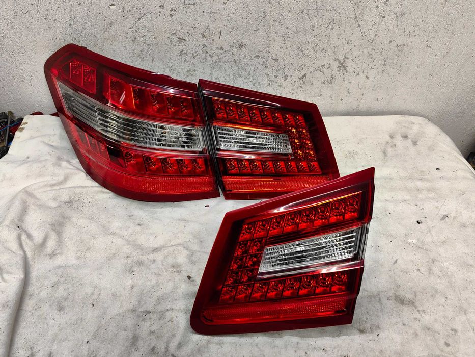 Оригинални стопове Мерцедес 212  Mercedes E 212  Led Комби