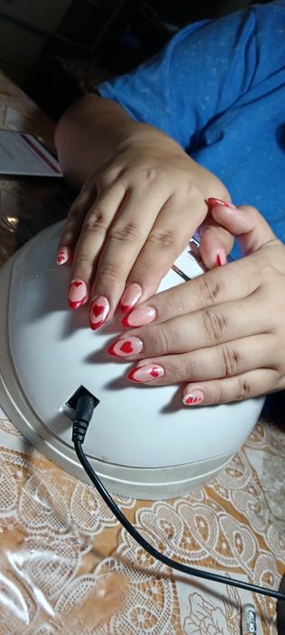 Требуется модели на ноготочки