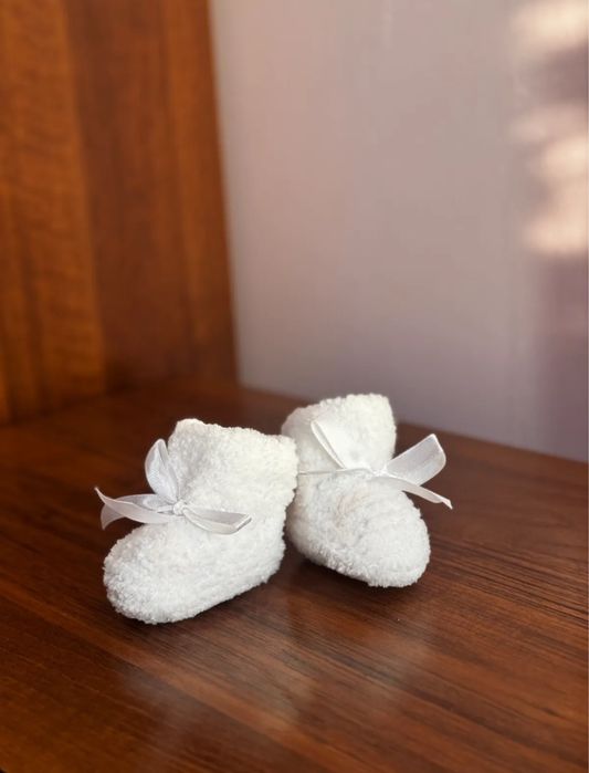 Детские вязанные пинетки