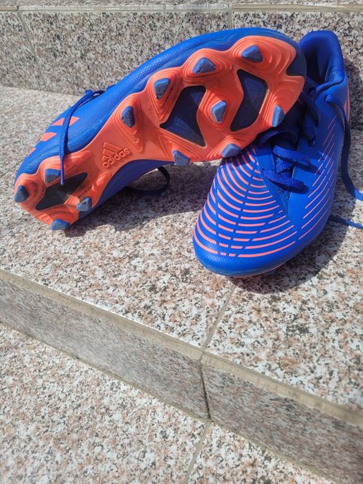Ghete fotbal Adidas Predator