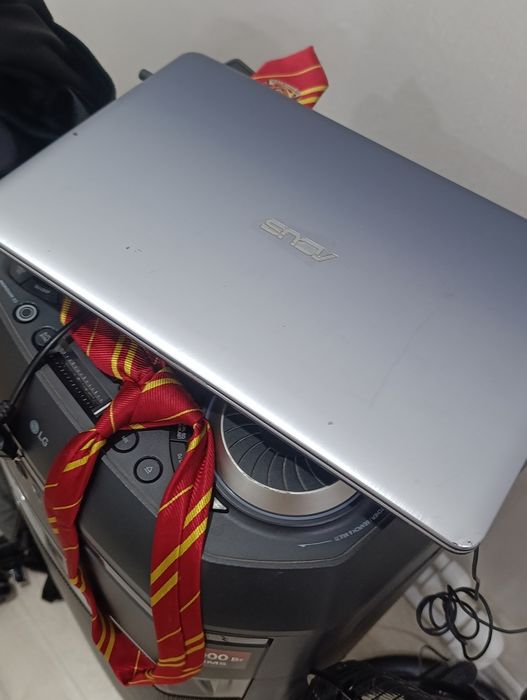 Asus ноутбук полностью исправен