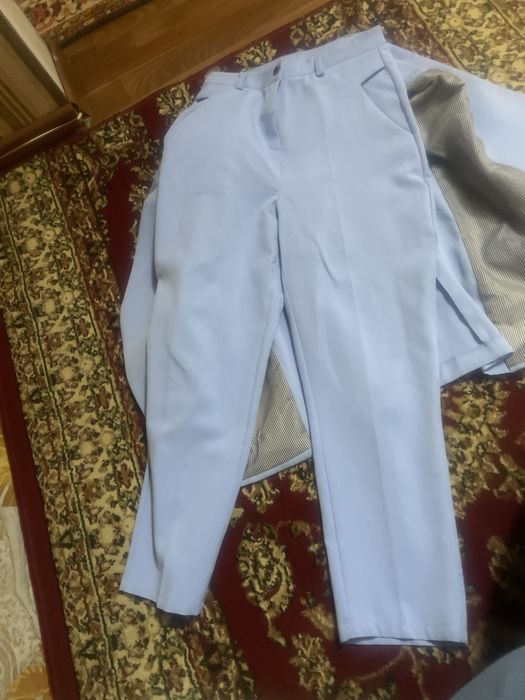 Продам хороший легкий кастюм