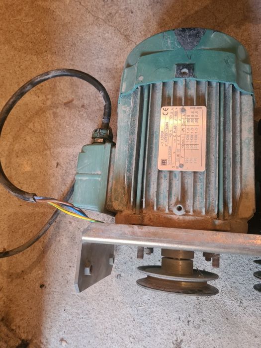 Электродвигател 400v