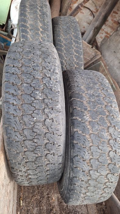 Set 245 75 R17 GOODYEAR Wrangler AT
