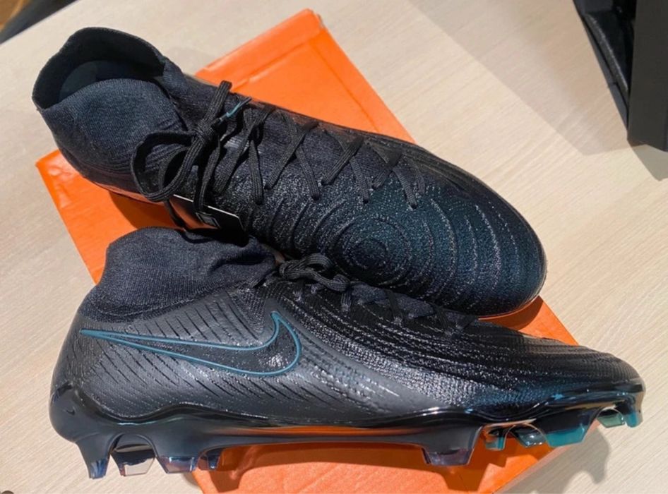 Ghete de fotbal Nike