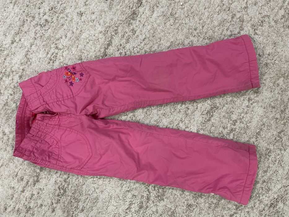 Продам джинсы/ штаны для девочки