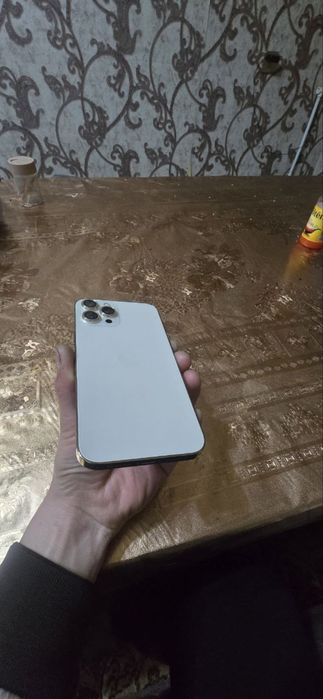 iphone 12 pro max golt