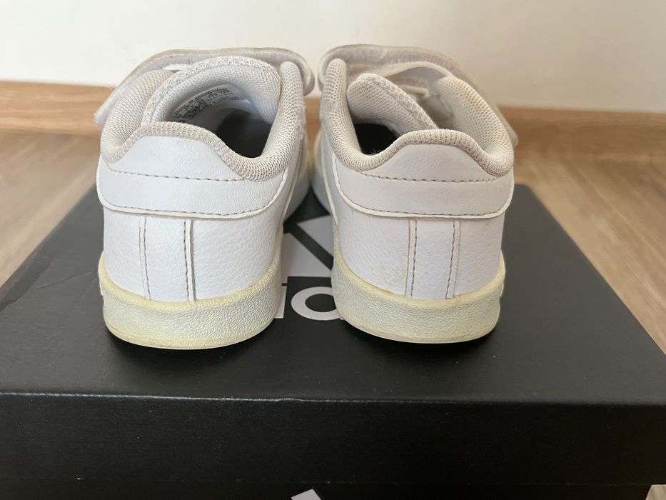 Детски обувки Adidas 25 номер