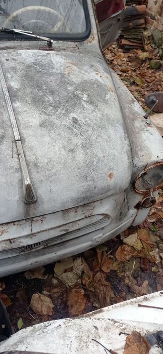 Zaz 965 на части.