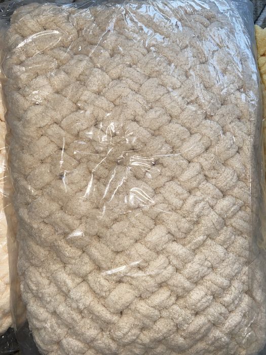 Плетени Одеяла на Ализе Пуфи