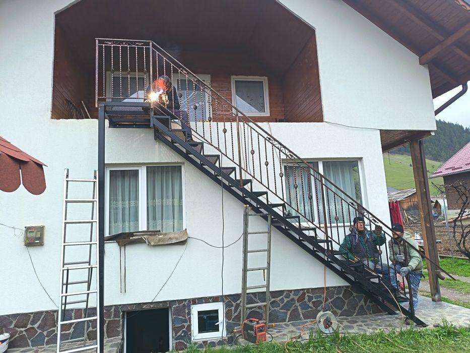 Mobilier stradal/ coșuri de gunoi