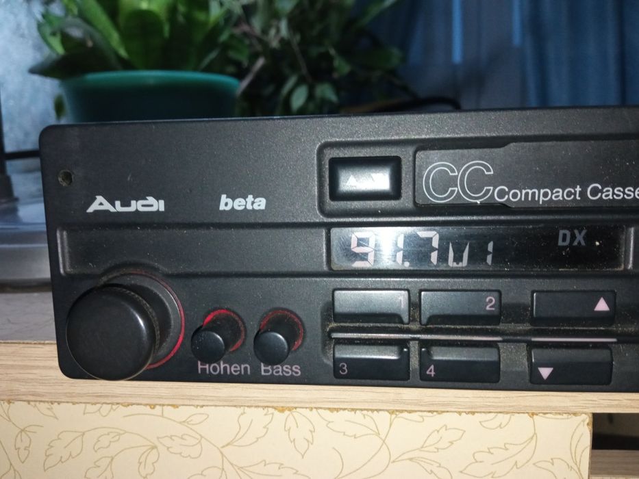 Продам магнитолу Aydi