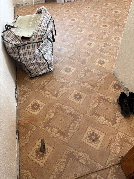 Самовывоз.Демонтаж линолеума